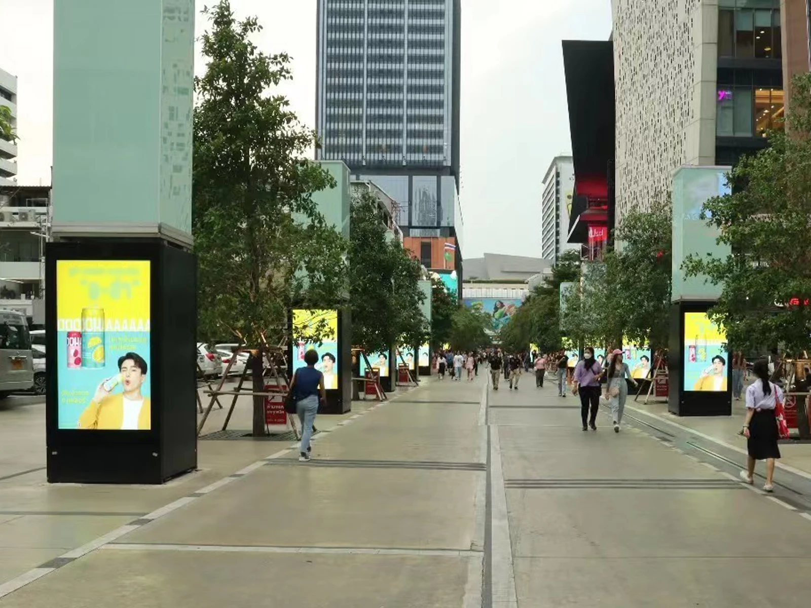 digital-display-for-Dooh